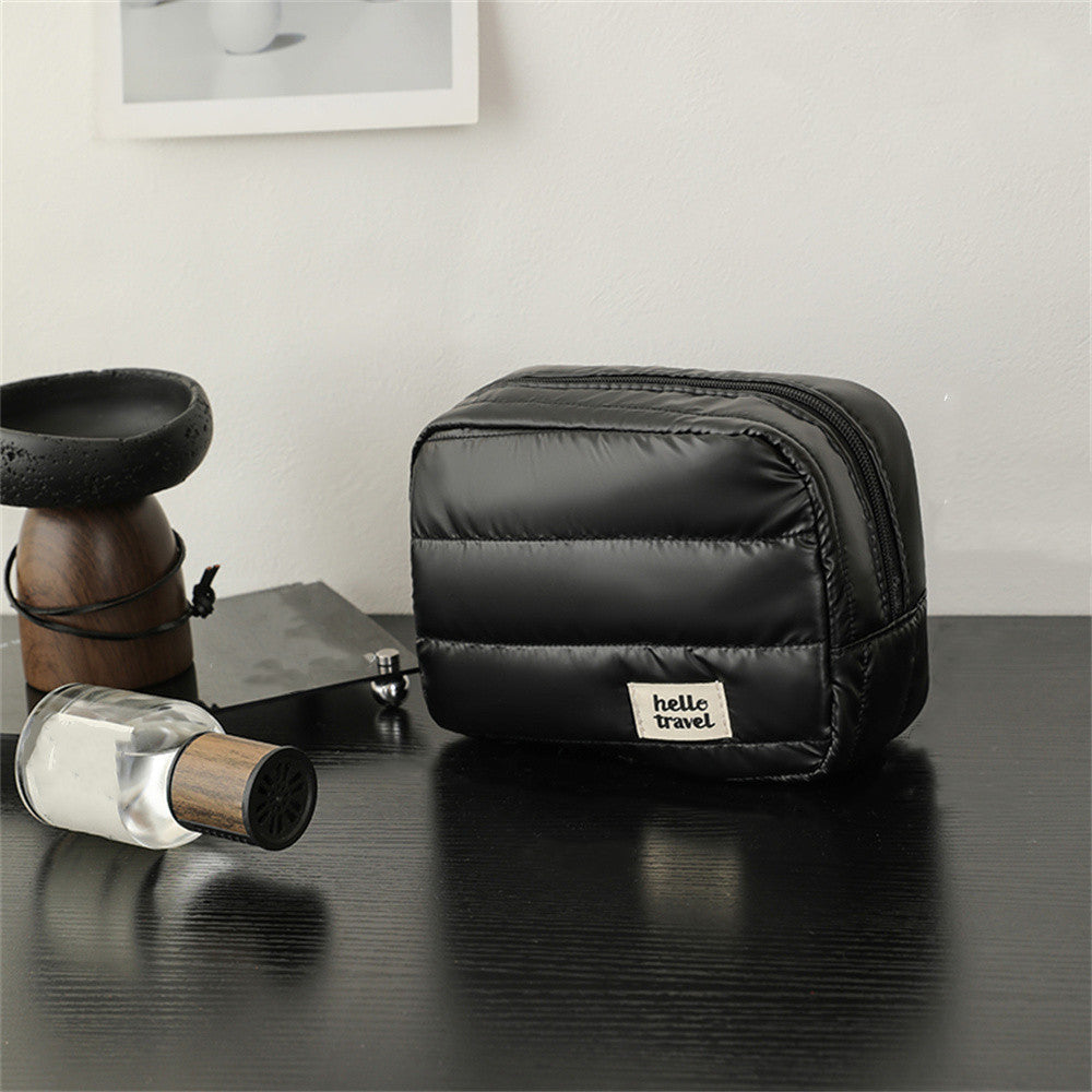 Sleek Medium-Sized Makeup Bag With Subtle Pearl FinishElegant And Spacious