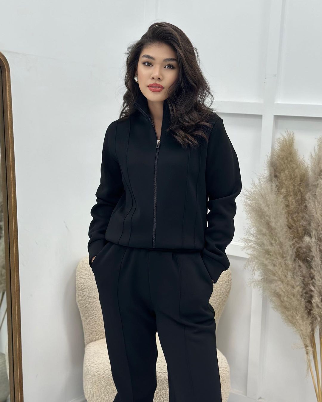 Solid Color Skin Friendly Womens Outerwear Set Featuring A Stand Up Collar And Zipper