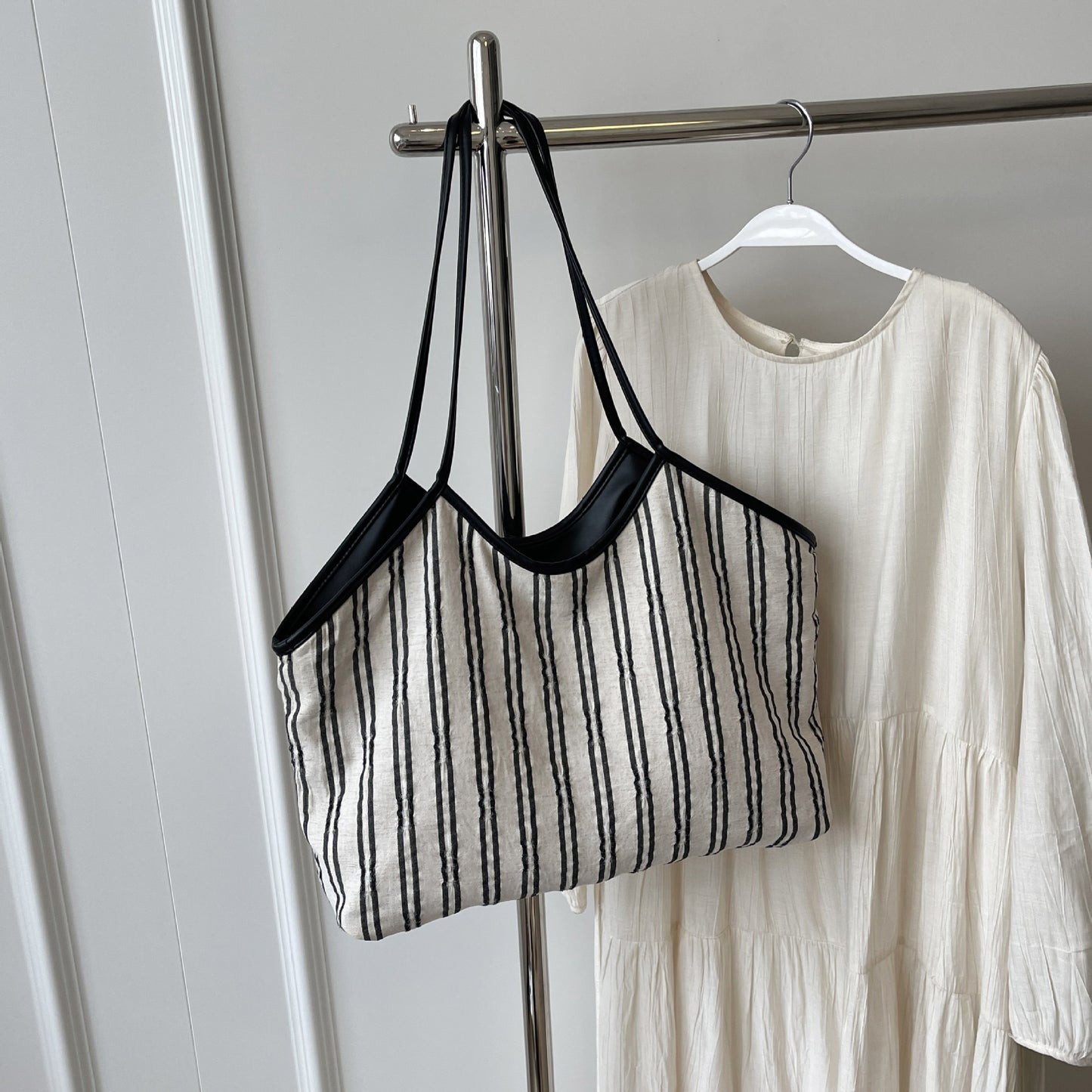 Striped Cloth Simple Korean Style Bucket Shoulder Messenger Bag