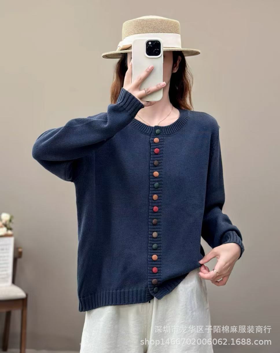 Women's Cotton Knitted Cardigan With Color Buckle Fashion Loose