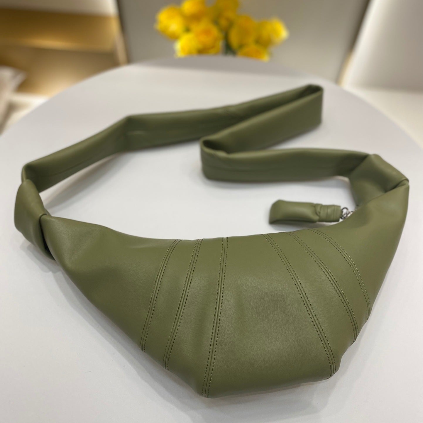 Women's Leather Armpit Retro Soft Chest Bag