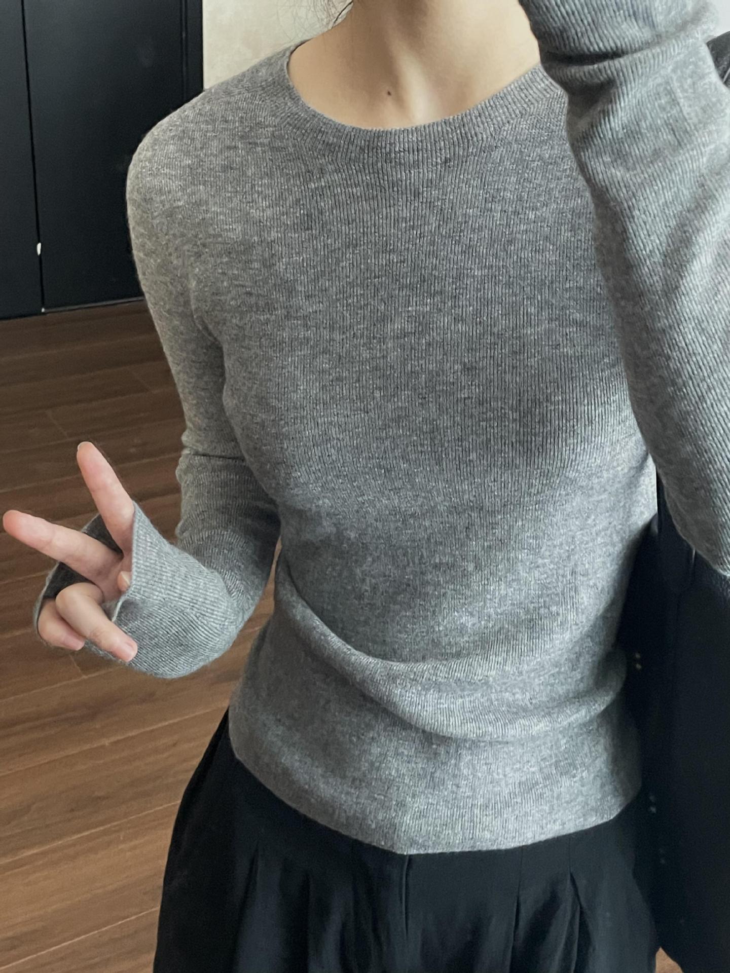 Round Neck Knitted Sweater For Women