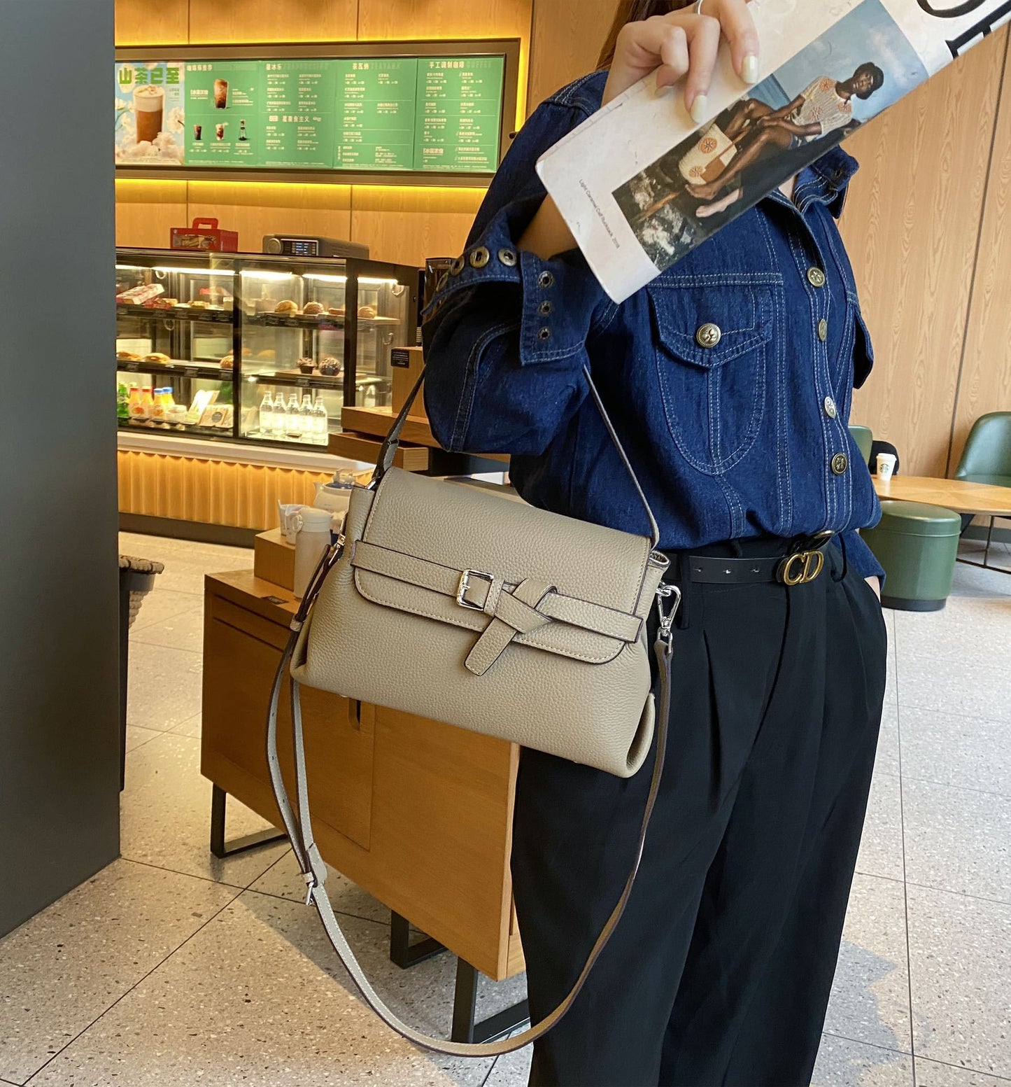 Women's Fashionable And Versatile Simple Crossbody Bag