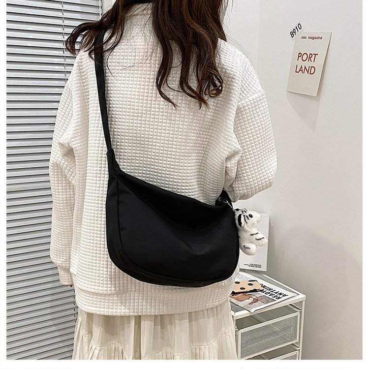 Nylon Fabric Texture Dumpling Bag Simple Crossbody Selenodont Bag