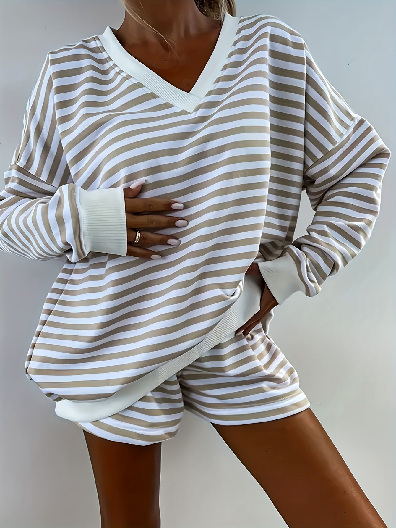 Women's Two-Piece Set Long-Sleeve V-Neck Loose Top And Athletic Shorts