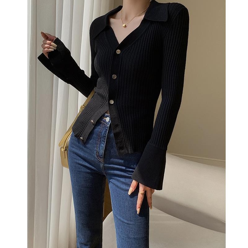 Fashionable Temperament Solid Color V-neck Knitted Cardigan