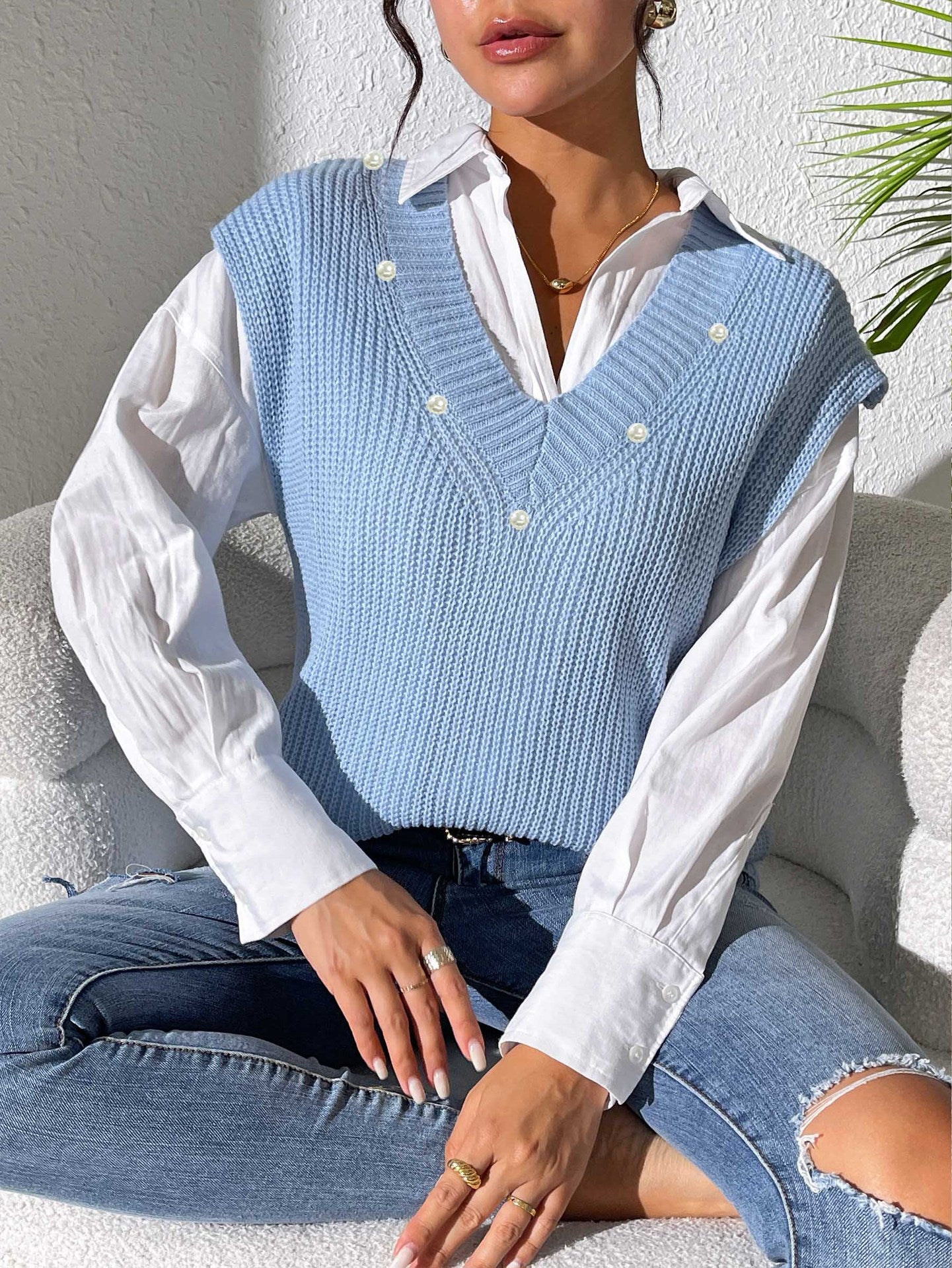 New V-neck Simple Pearl Beaded Woven Sweater Vest