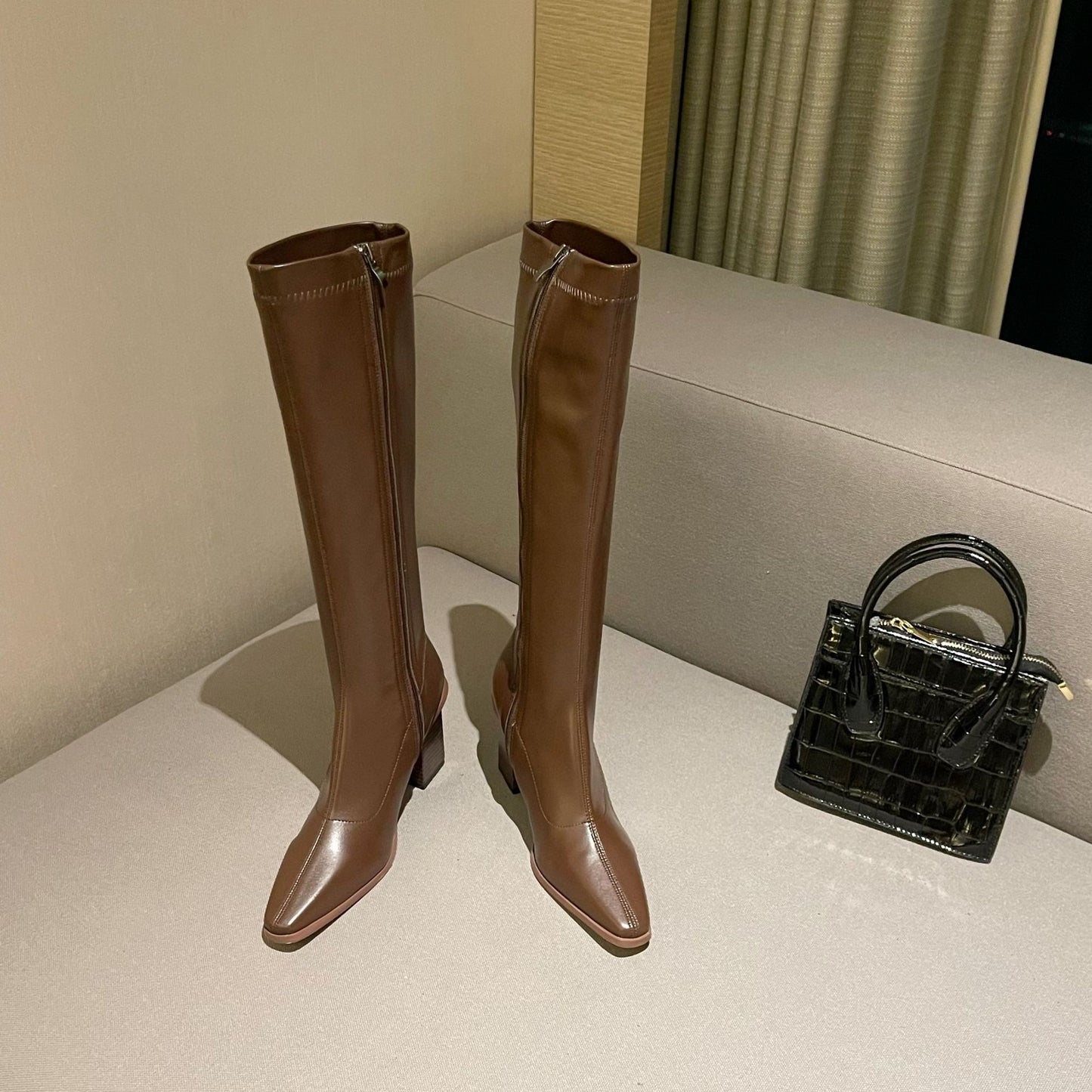New Small Square Head Knight Boots Daily Net Red Match