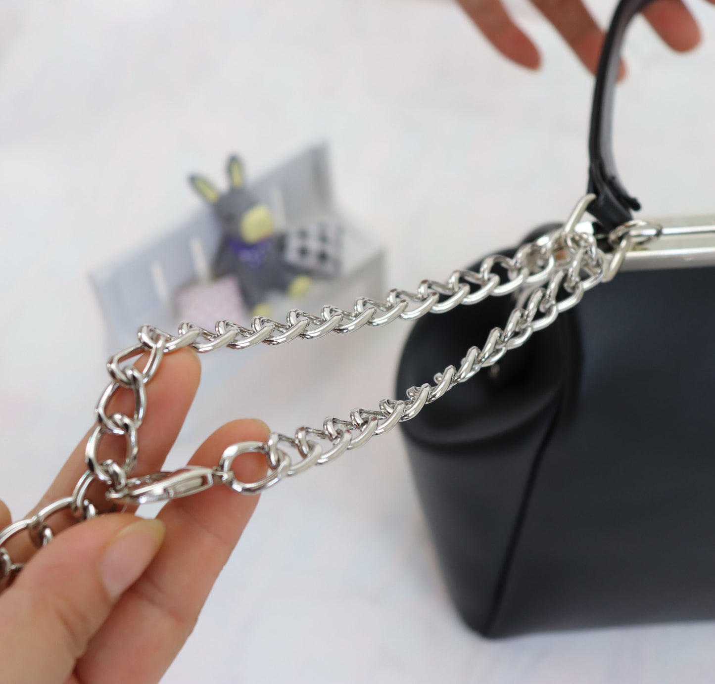 Retro Clip Trendy Portable Messenger Bag