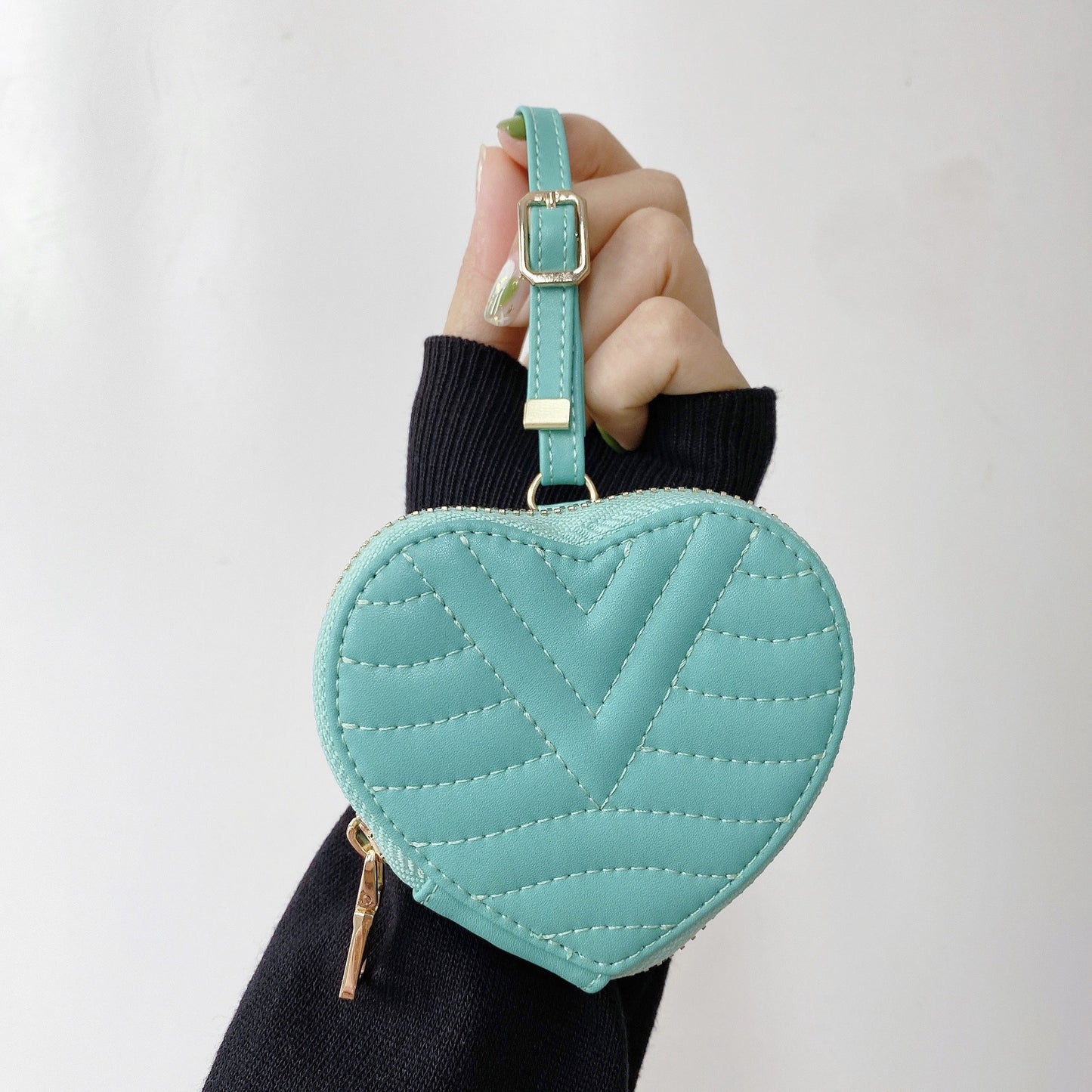 Heart Shaped Embroidered Zipper Earphone Leather Case