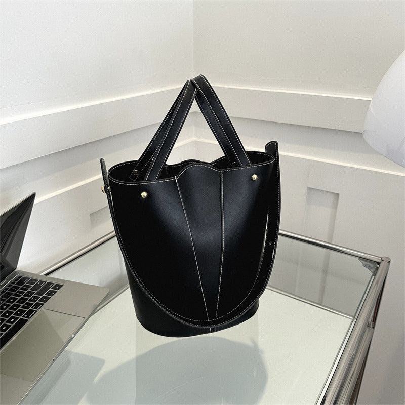 Women's Temperament Casual Large Capacity Handheld Bucket Bag