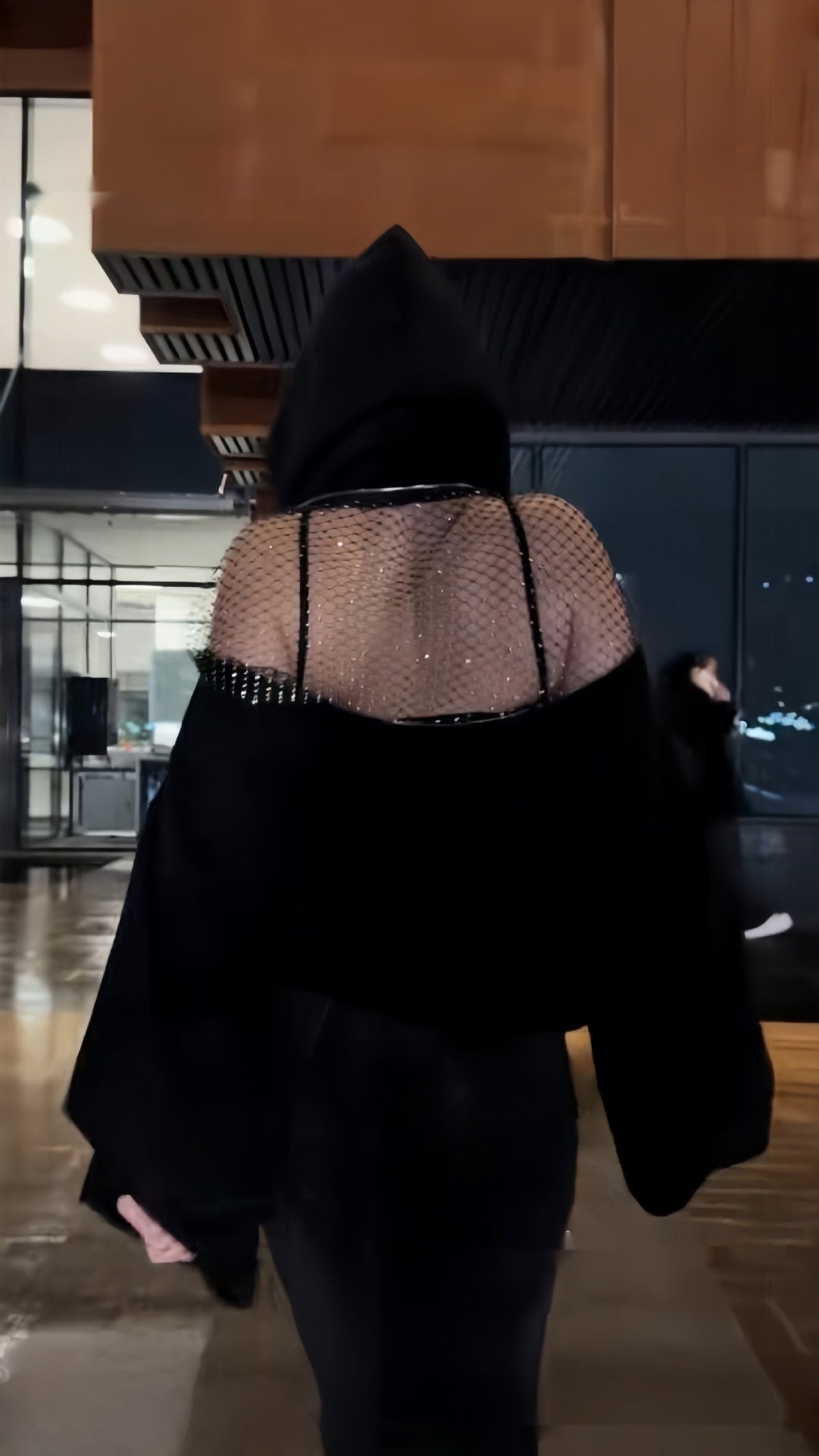 Moderigtig ensfarvet rygløs Hollow Out Mesh-hættetrøje sports-sweatshirt