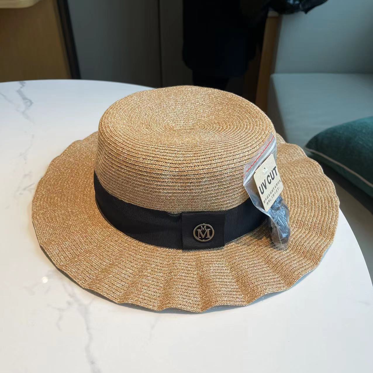 Women's Simple Wavy Flat Top Foldable Straw Hat