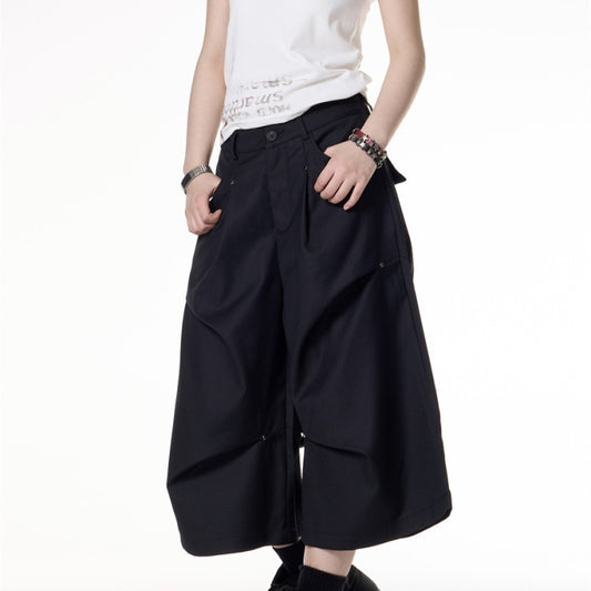 Rivet Pleated Loose-fitting Wide-leg Short Jumpsuit
