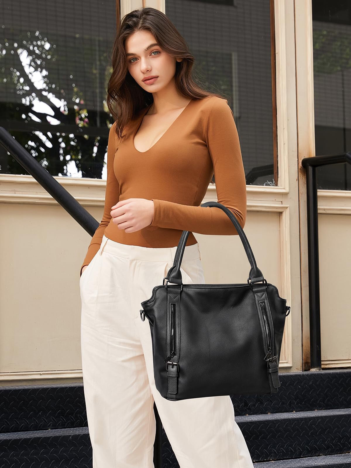 Spacious Crossbody Handbag For Commuting And Traveling