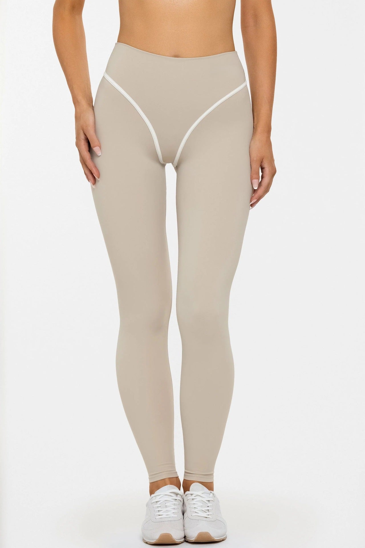 Bare-feel Yoga Jacket With A Stand-up Collar Long Sleeves And Designed For Cycling