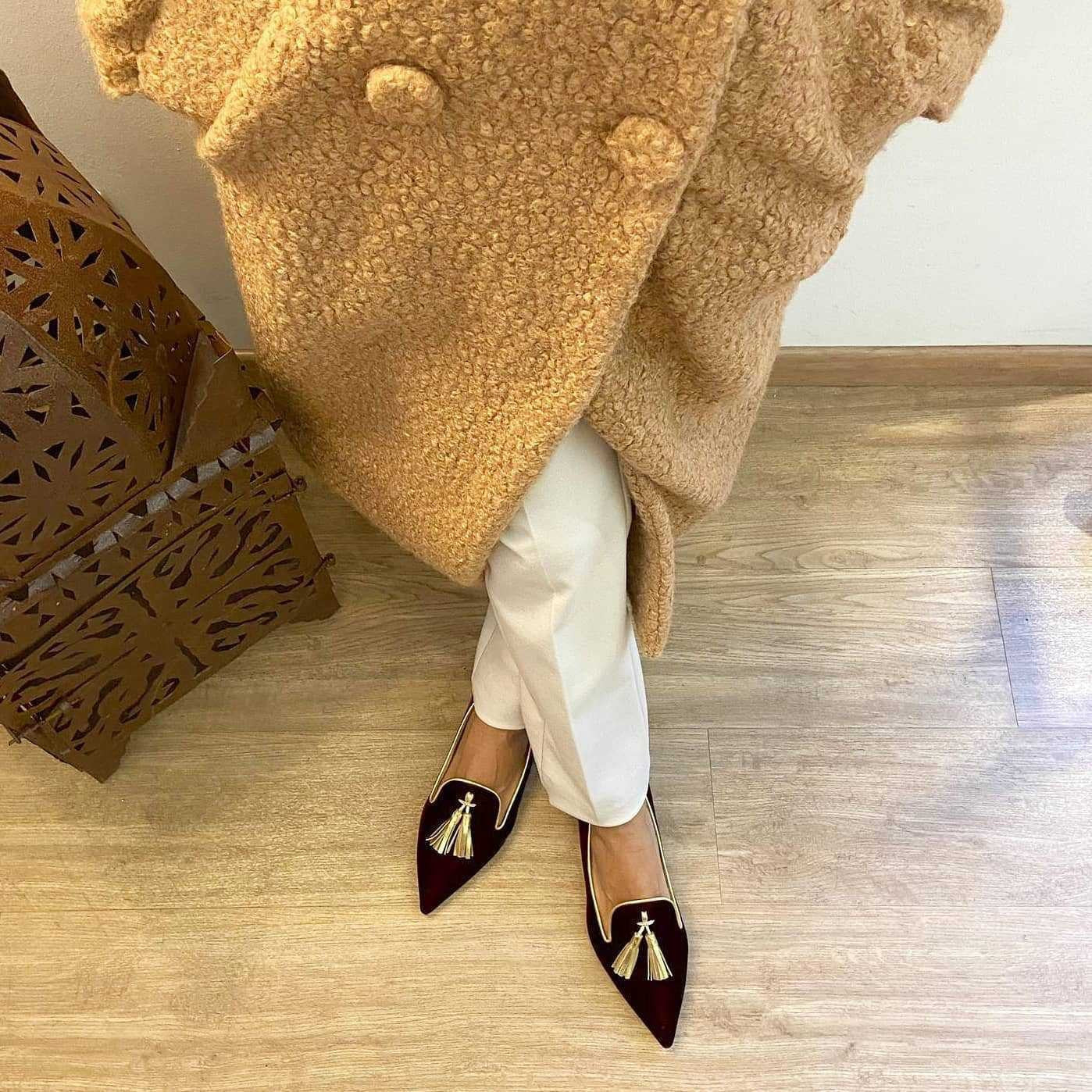 New Low-heeled Pointed-toe Shallow-mouth Tassel Casual Shoes