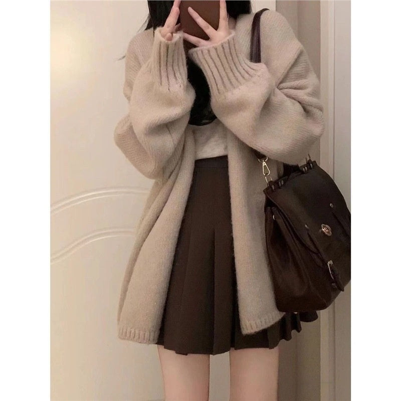 New Korean-style Versatile Strap Loose Cardigan Figure-flattering Pleated Skirt Three-piece Set