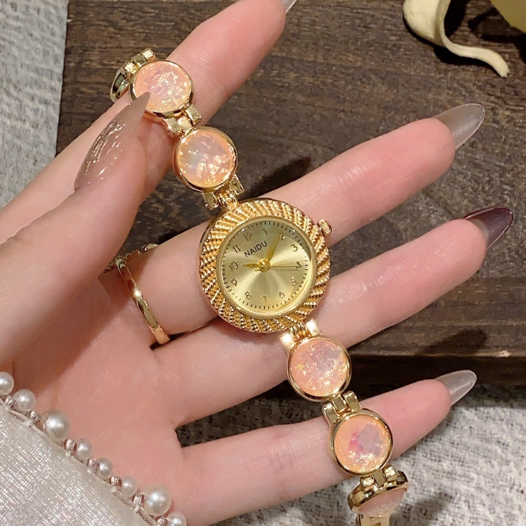 Dame Quartz Ur Med Elegant Design