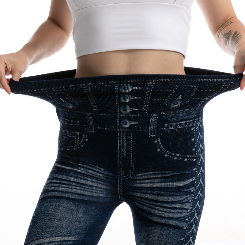 Black Breathable Slim Fit Capri Pants