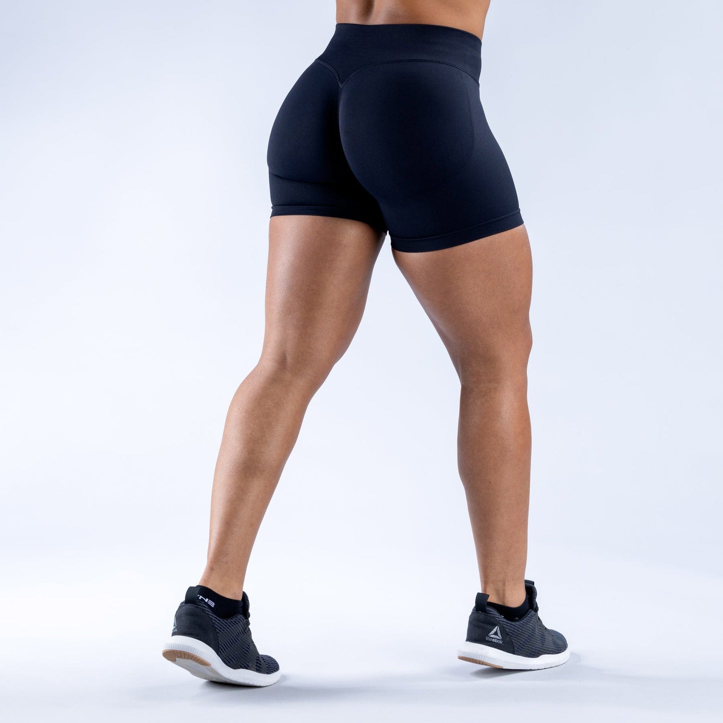 High Elastic Matte Nylon Seamless Low Waist Shorts Fitness Yoga Shorts