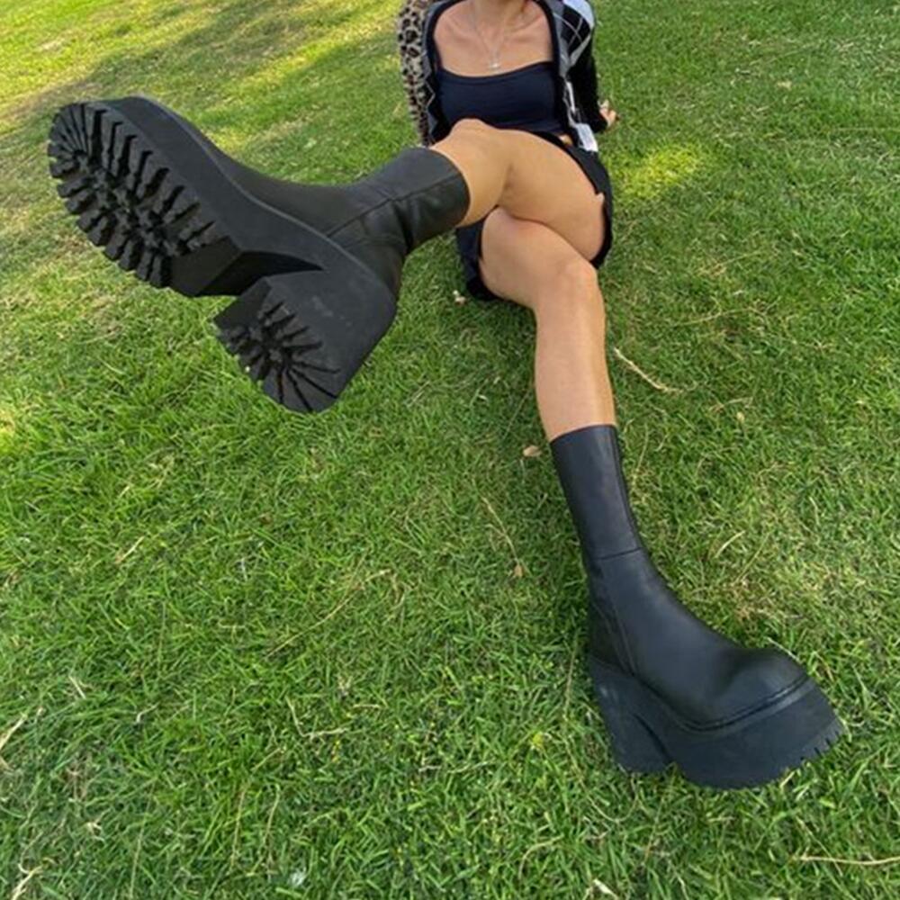 Platform Round Toe Side Zip Low Boots