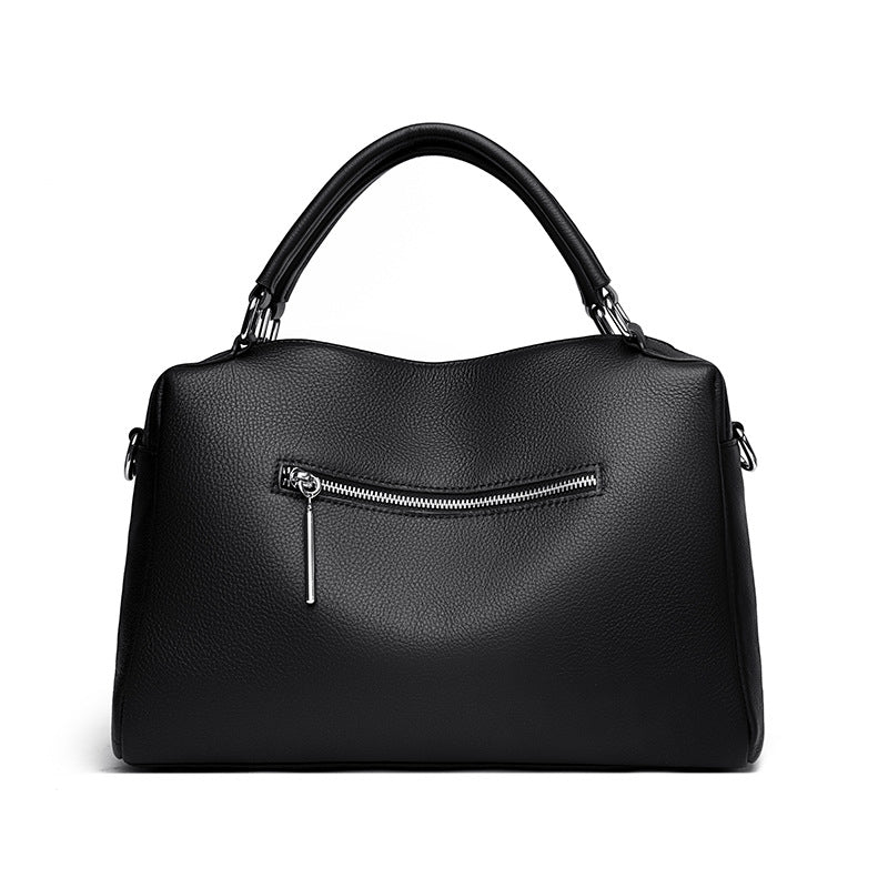 A Spacious And Sophisticated Tote Bag