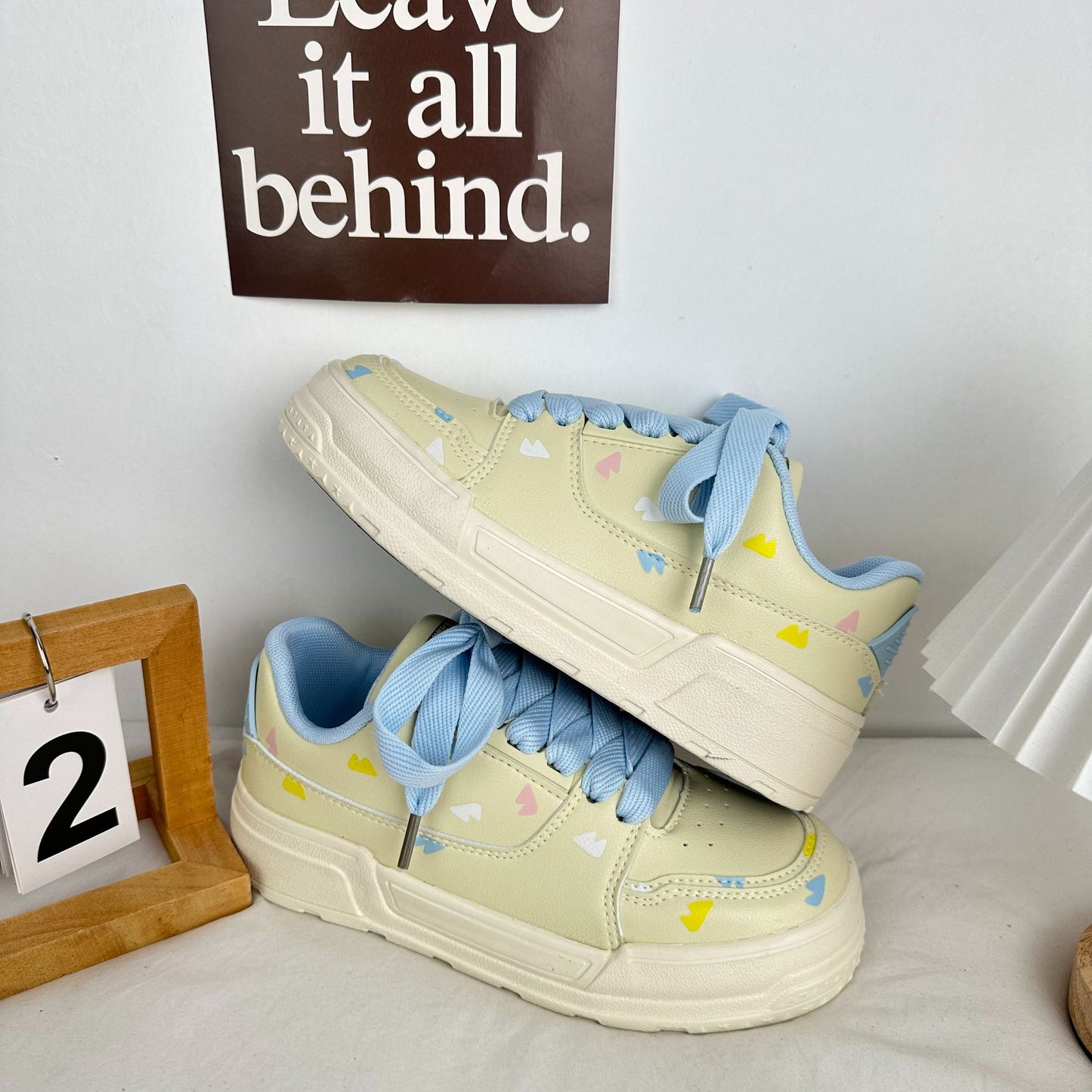 Nye Harajuku Blomstrede Lærredssneakers til Enhver Lejlighed
