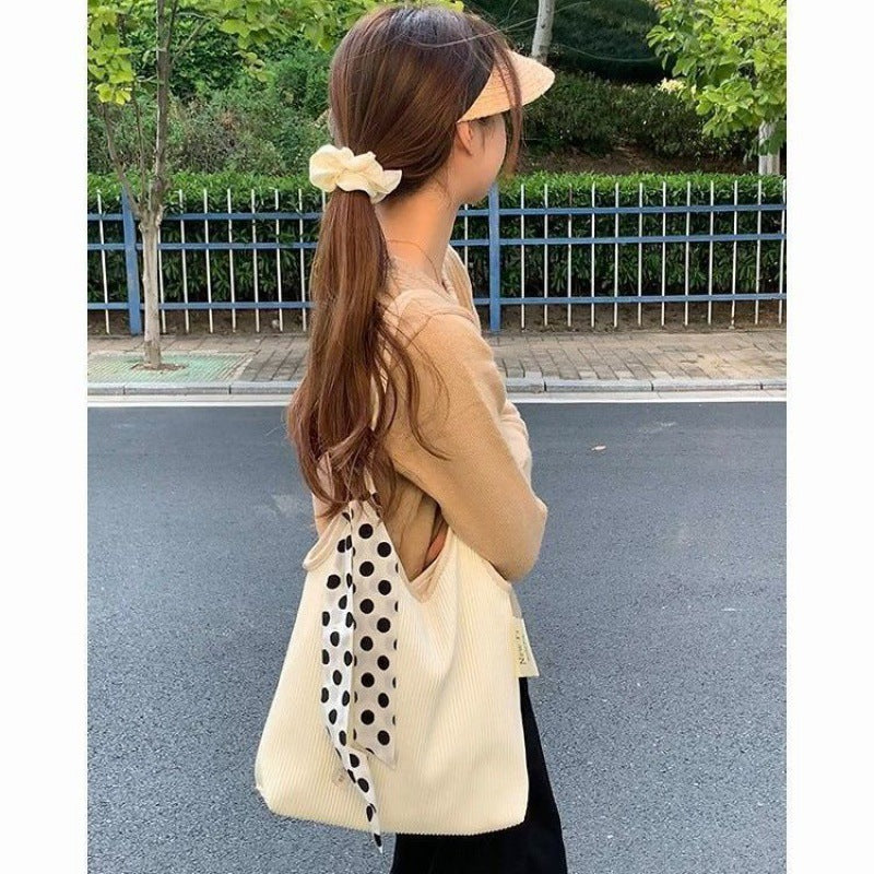 Simple And Niche Design Pleated Vest Bag