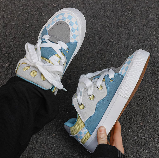 couple casual sports shoes
