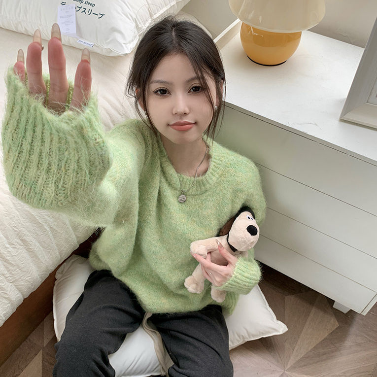 Women's Soft Round Neck Sweater