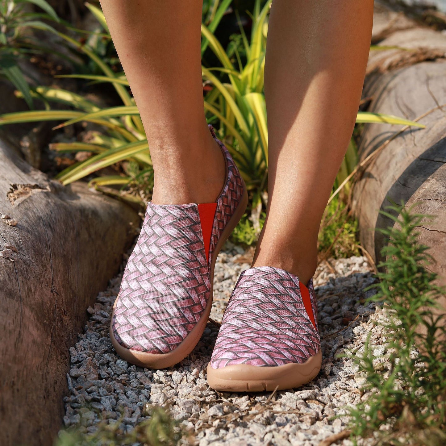 Autumn Holiday Day Travel Slip-on Comfortable Cloth Shoes