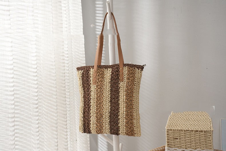 Woven Stripe Straw Bag Is Fashionable And Simple