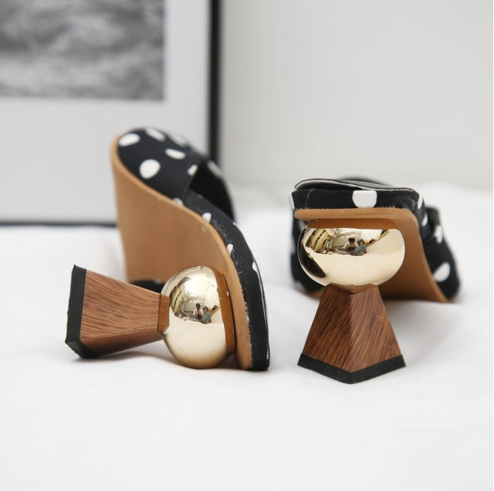 Metal Round Buckle Small Square Toe Small Wave Dot High Heels