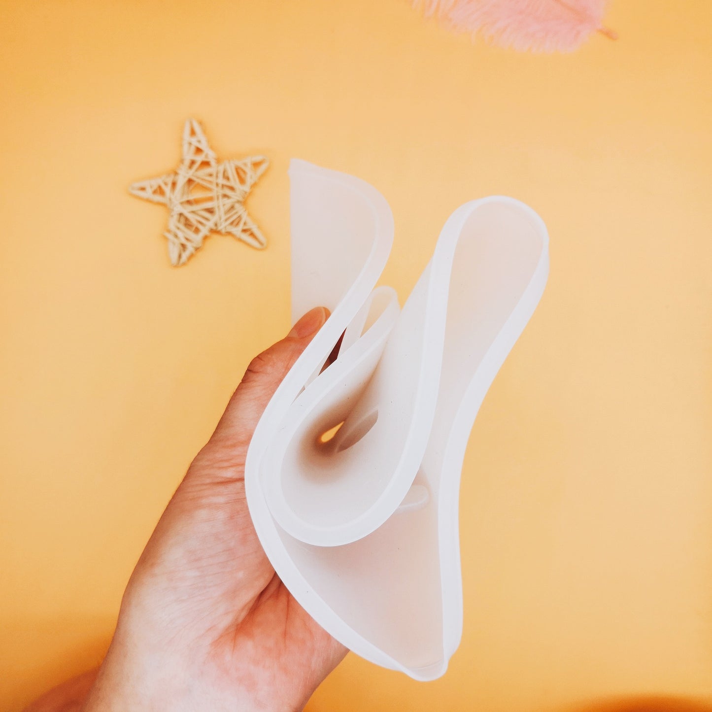 Silicone Mask Tray Is Easy To Clean, Non-toxic And Tasteless
