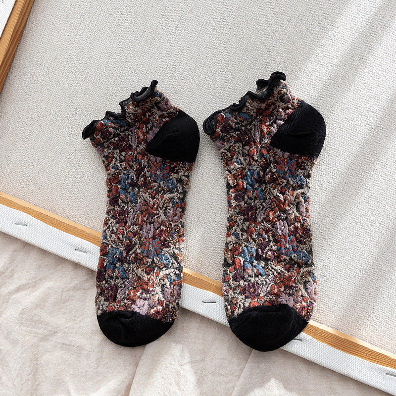 Women's Fashion Relievo Wooden Ear Floral Socks