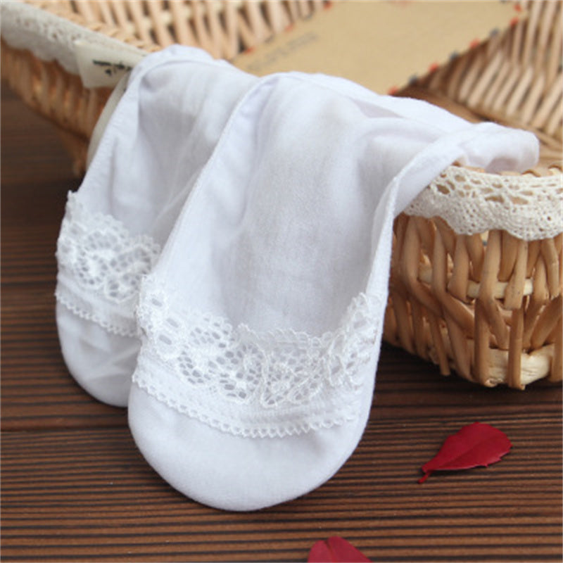 Women's Fashionable Shallow Invisible Lace Boat Socks