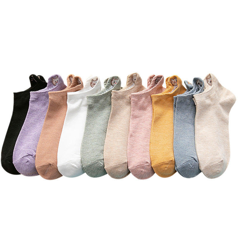 New Cotton Embroidery Cartoon Cat Shallow Mouth Ladies Socks