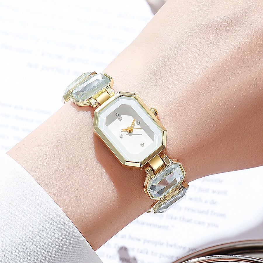 Stone Color Emerald Niche High-grade Affordable Luxury Bracelet