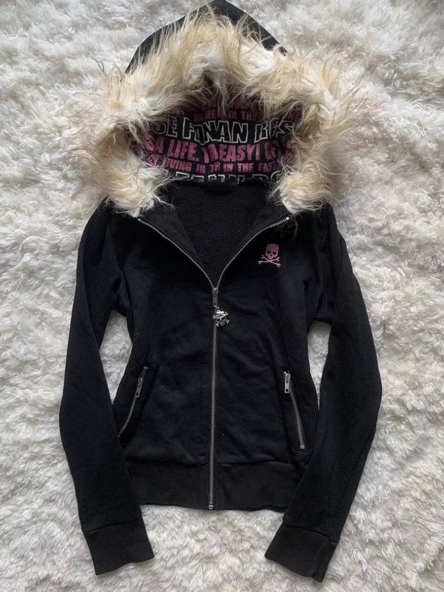 Løs gotisk hoodie med kranie til kvinder