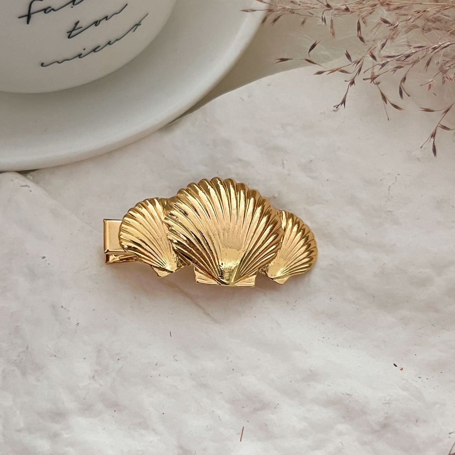 High-end, Niche Ocean-style Alloy Headpiece Featuring A Large Scallop