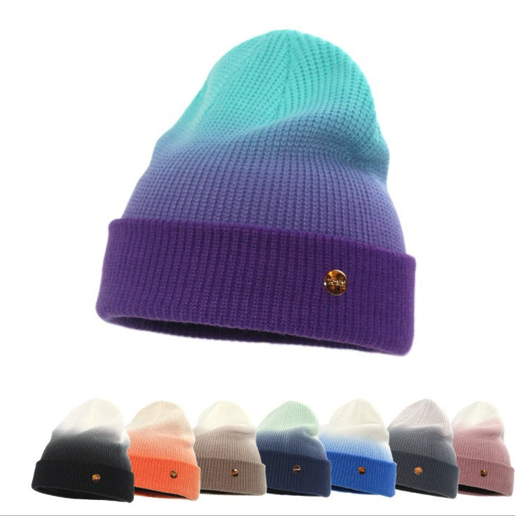 Gradient Texture Small Icon Knitted Hat