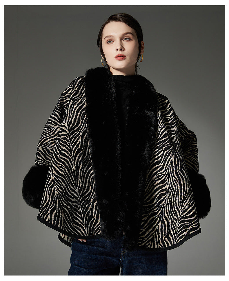 Autumn And Winter Pattern Black Fur Collar Shawl