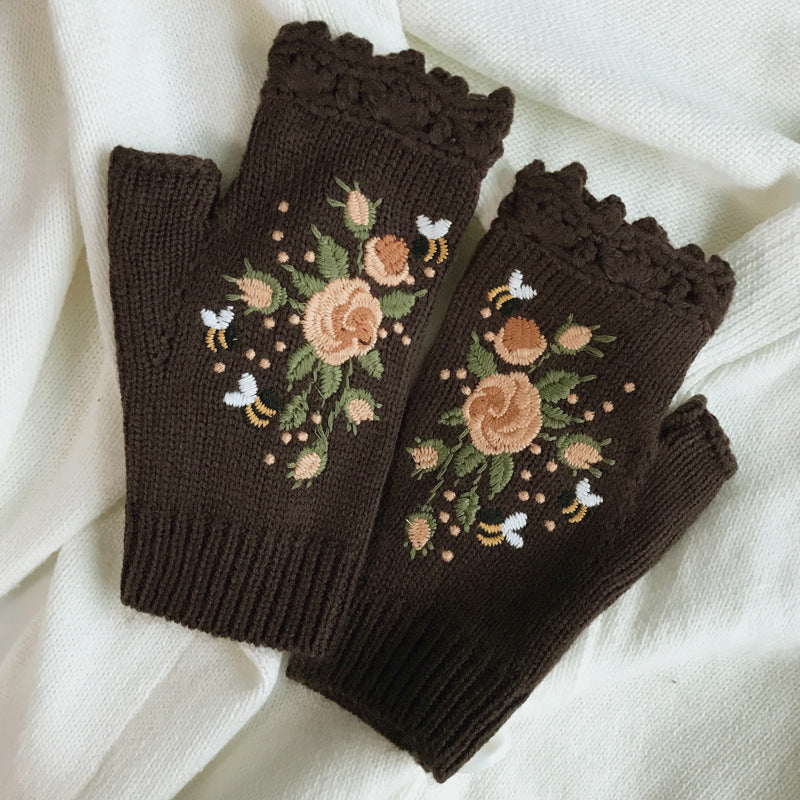 Broderede damevarme handsker bi blomsterstrik