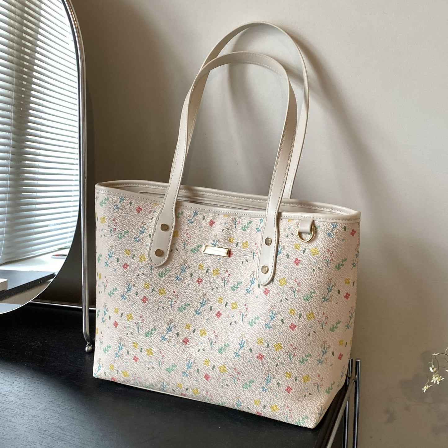 Shoulder Handbag