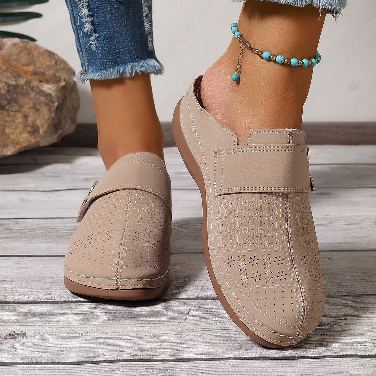 European And American Closed Toe Metal Hollow Women's Shoes