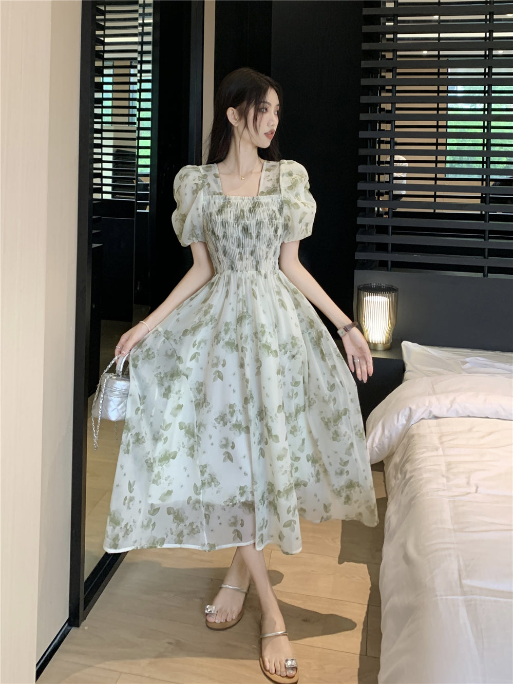 Square Neck Mid Length Pleated Waistband Skirt