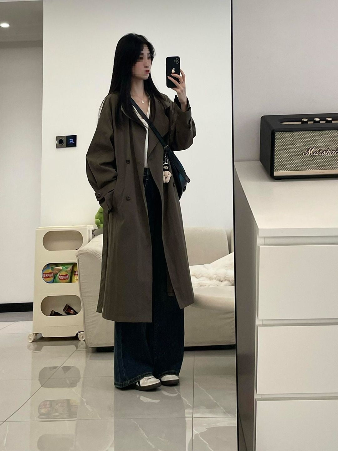 Midlang trenchcoat i koreansk stil