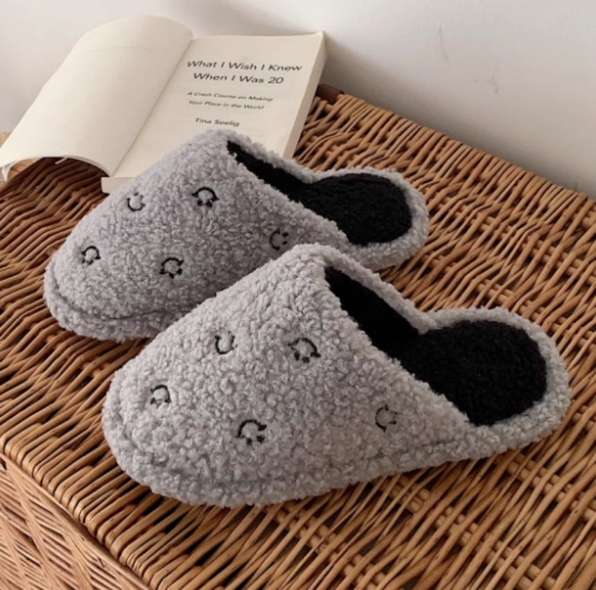 Closed Toe Home Warm Comfortable Cute Fluffy Slippers