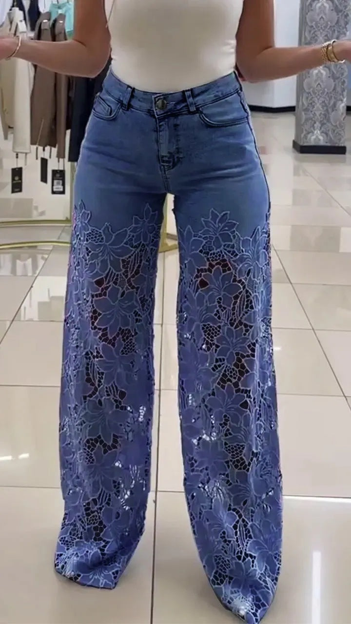 Moderigtige patchwork-denimjeans til kvinder med gennembrudte blondedetaljer
